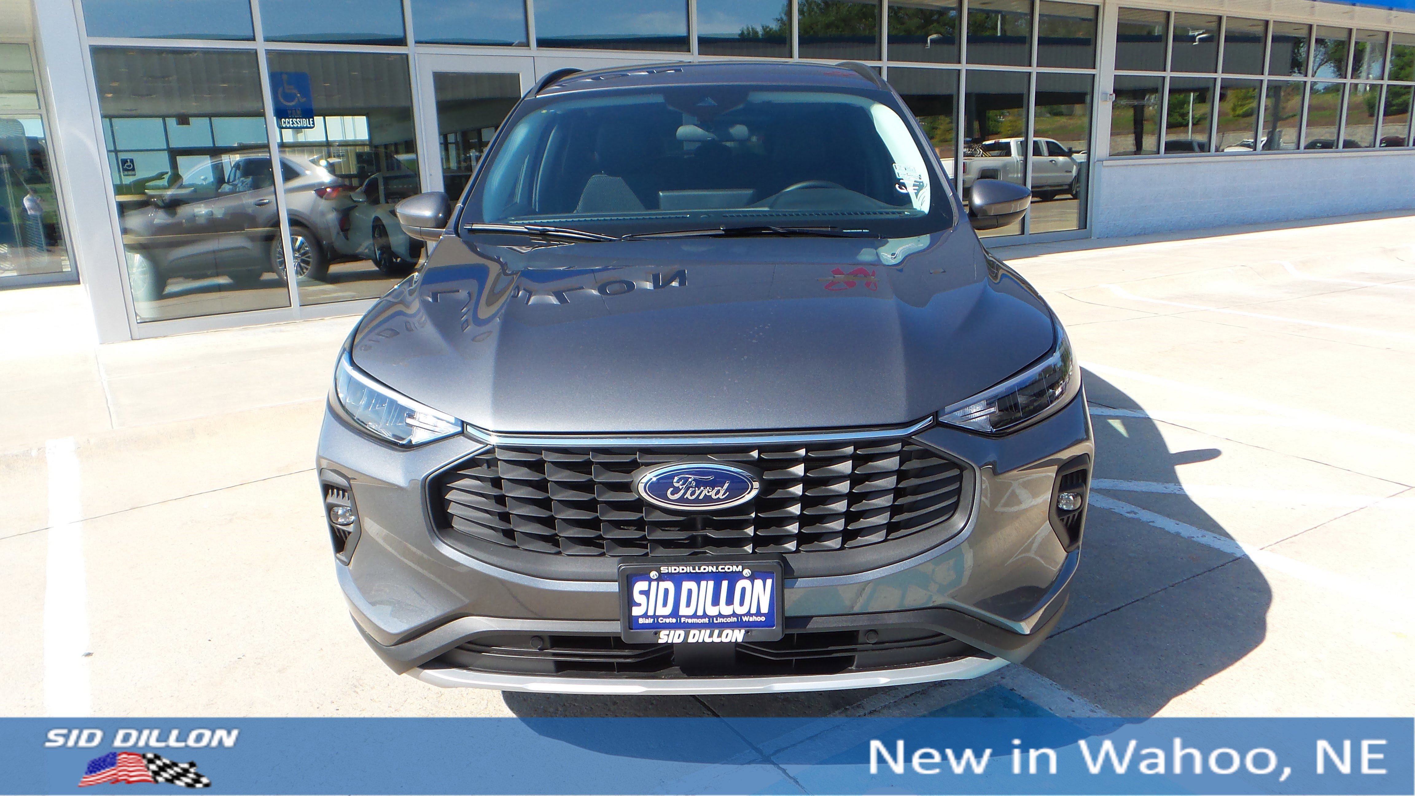 New 2025 Ford Escape SE image 8