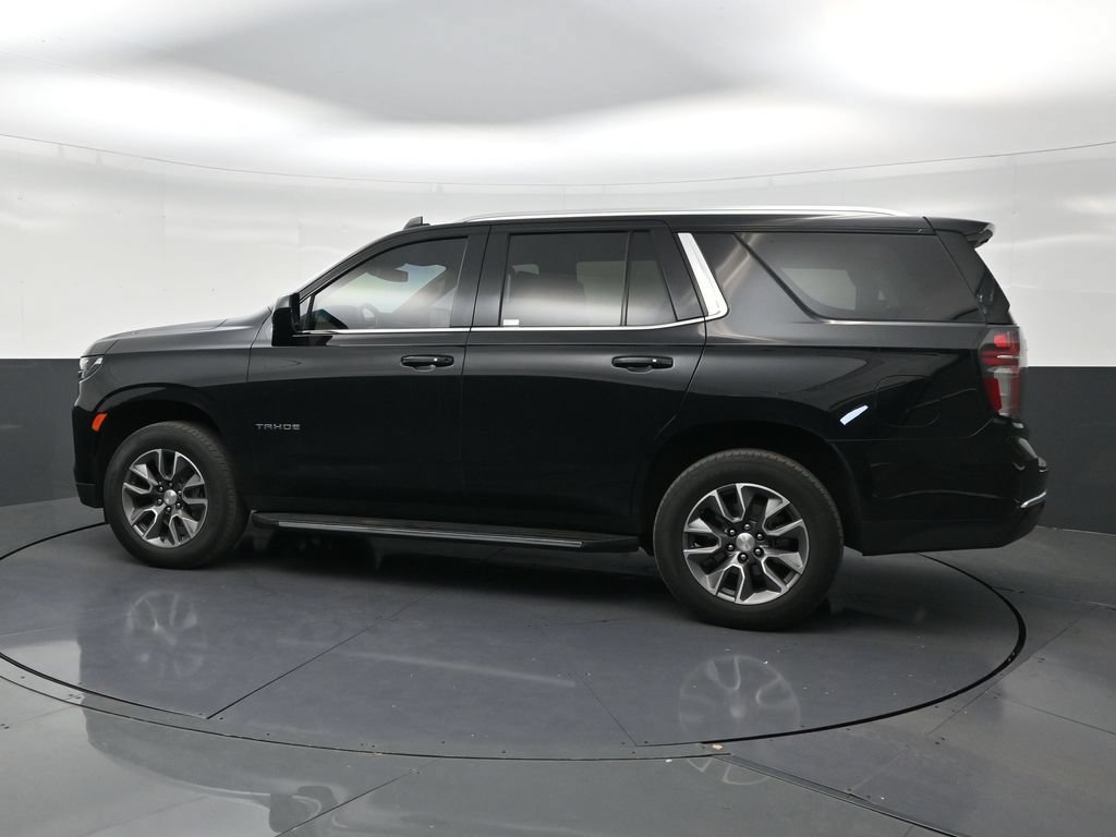 Used 2022 Chevrolet Tahoe LT w/ Luxury Package RWD image 2