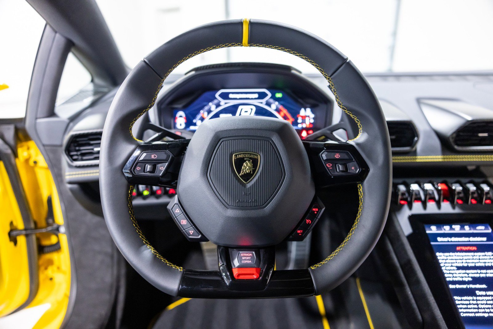 Used 2023 Lamborghini Huracan Tecnica RWD image 40