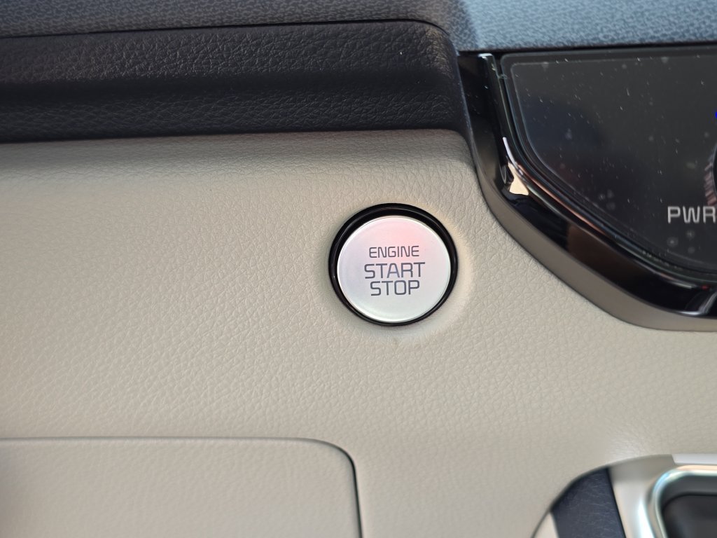 New 2026 Kia Carnival EX FWD image 29