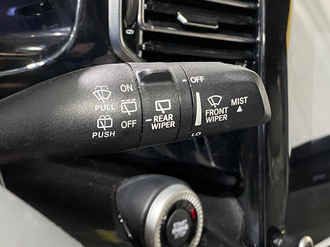 Used 2022 Jeep Wagoneer Series I w/ Premium Group I AWD/4WD image 28