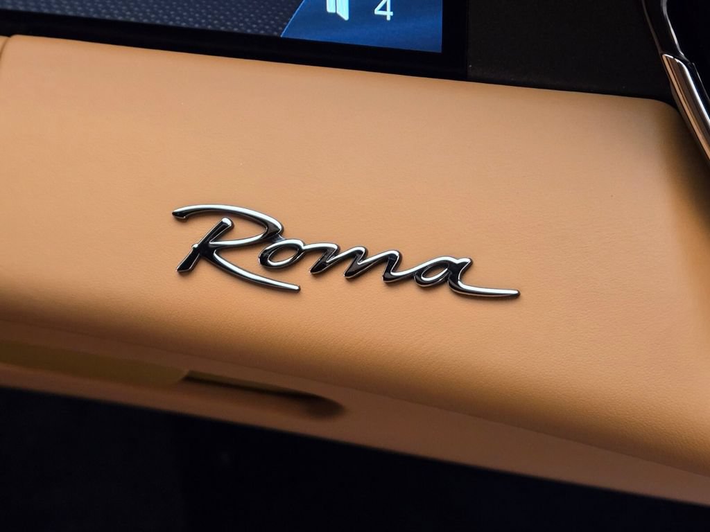 Used 2023 Ferrari Roma RWD image 27