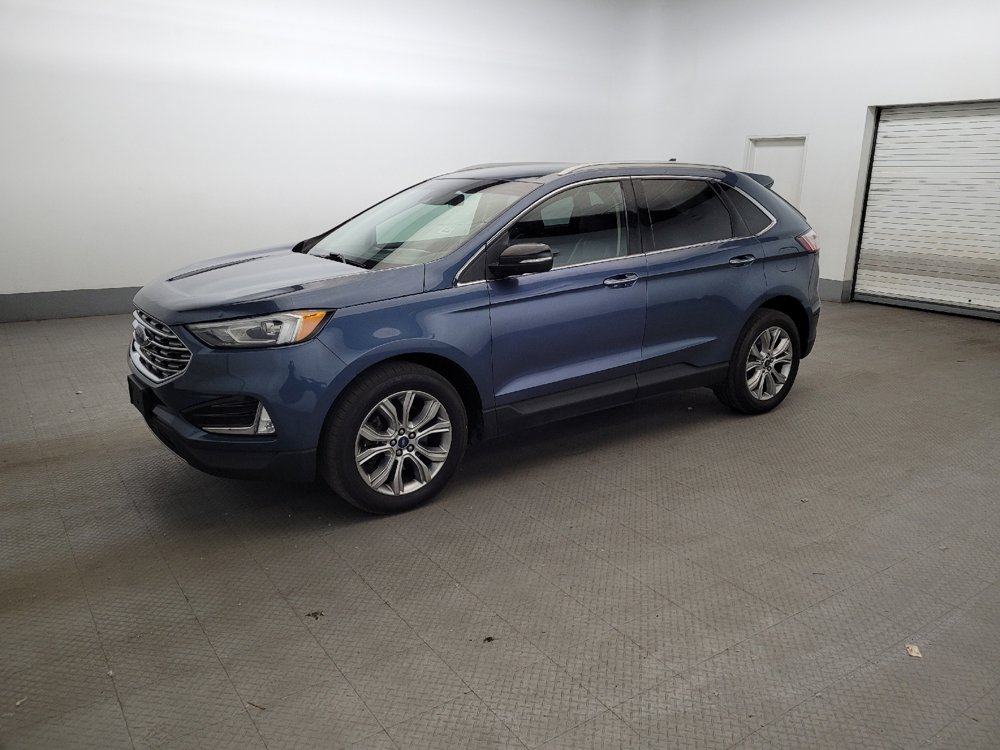 Used 2019 Ford Edge Titanium AWD/4WD image 2