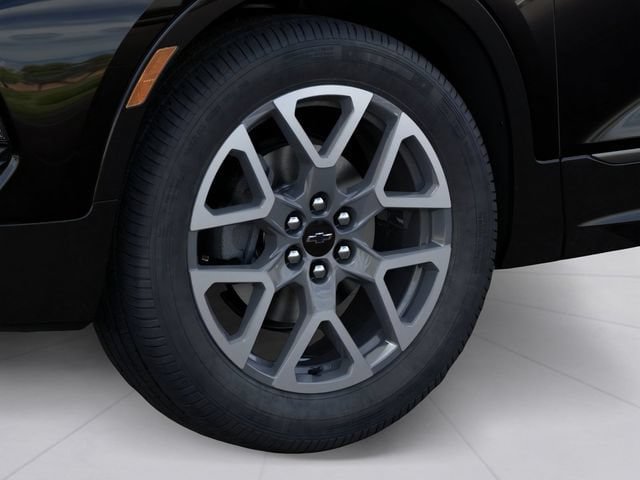 New 2026 Chevrolet Blazer RS w/ LPO, Floor Liner Package AWD/4WD image 9