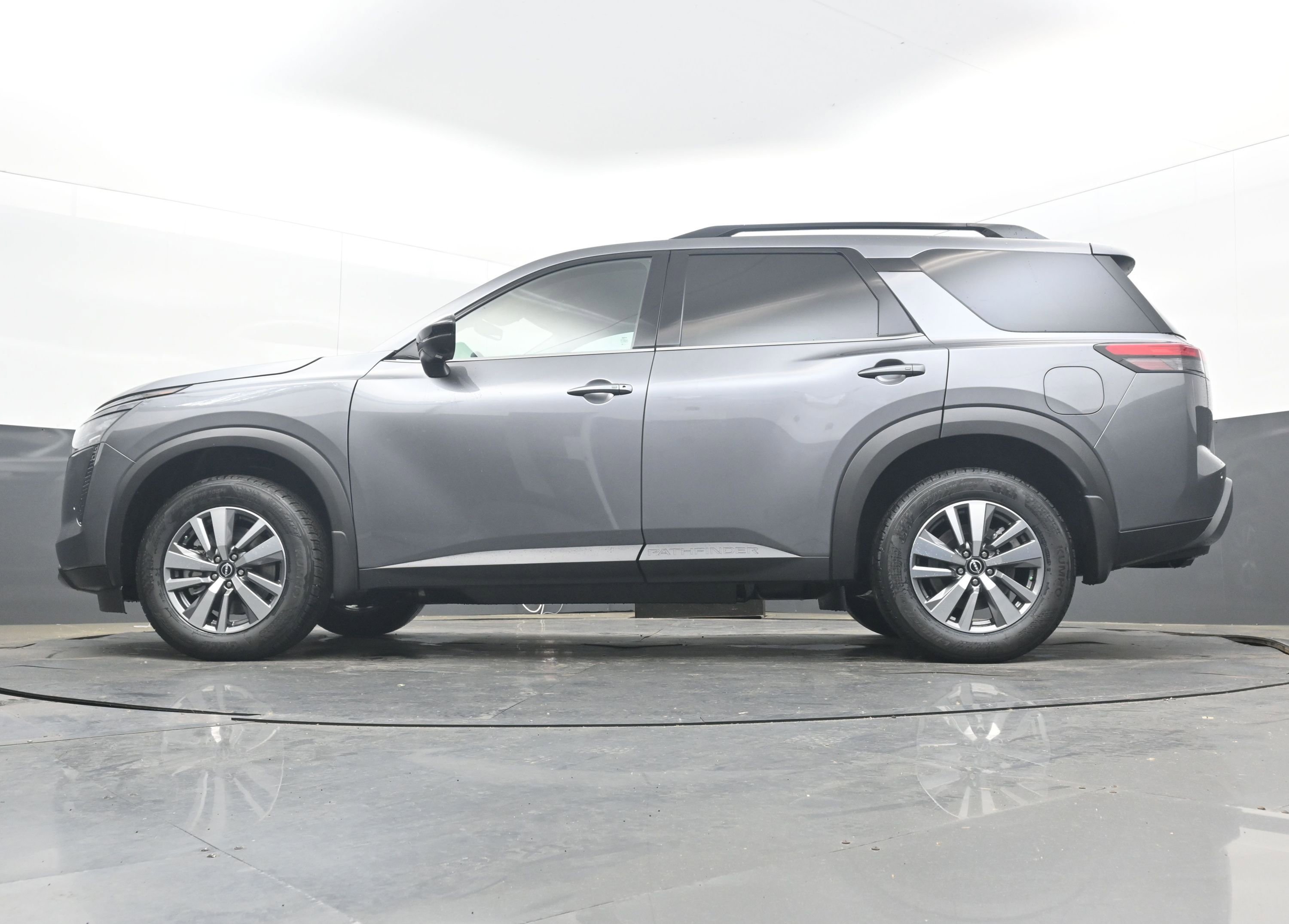 New 2026 Nissan Pathfinder SL FWD image 27