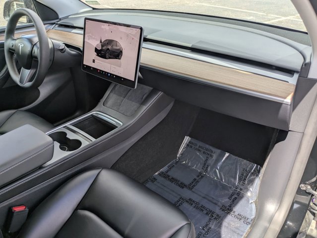 Used 2025 Tesla Model Y Long Range AWD/4WD image 21