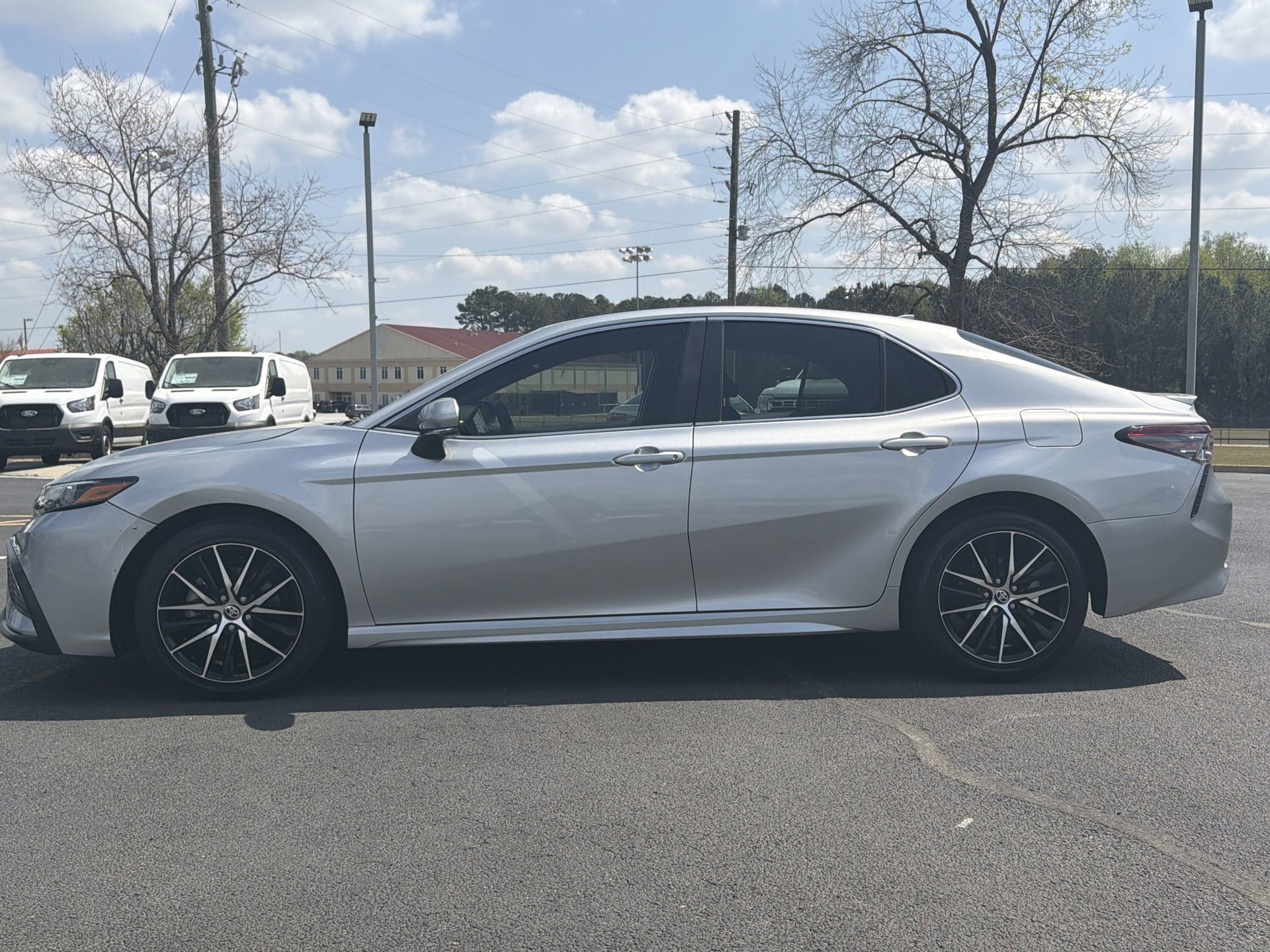 Used 2024 Toyota Camry SE w/ Convenience Package image 22