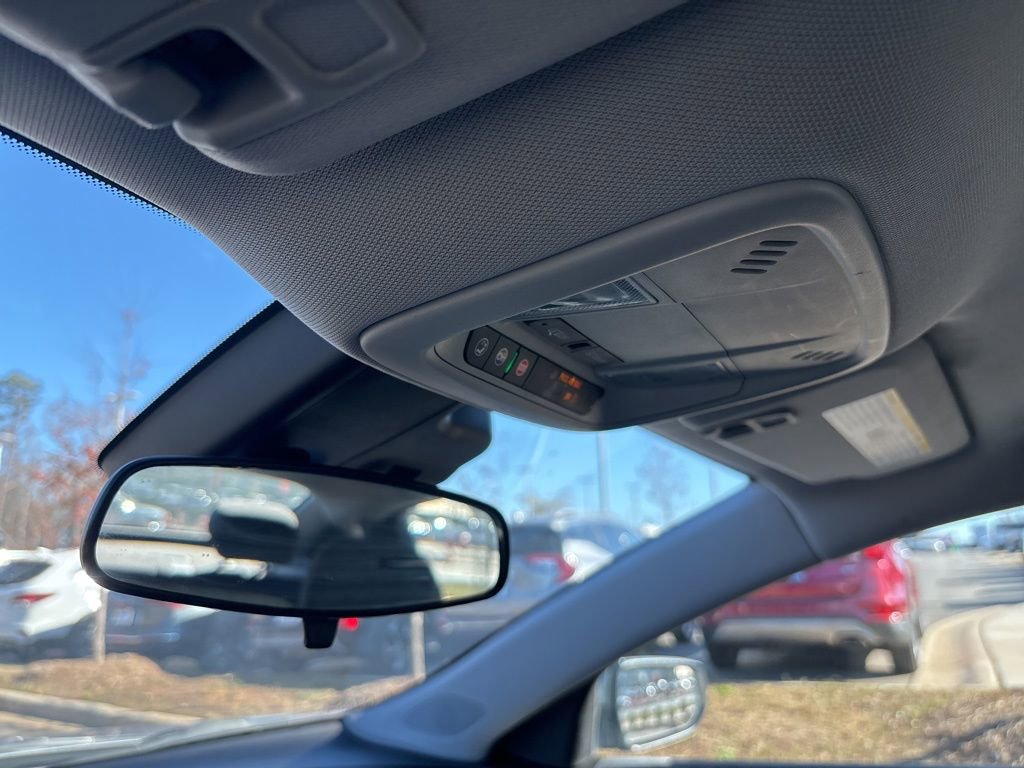 Used 2024 Chevrolet Malibu LT image 23