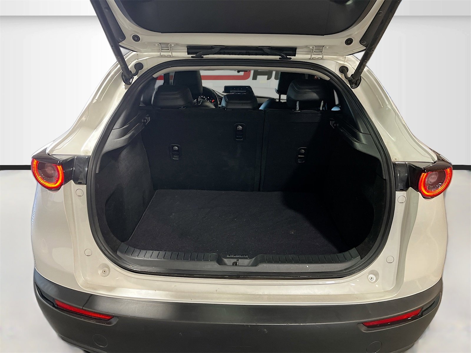 Used 2022 MAZDA CX-30 AWD 2.5 S w/ Premium Package image 28