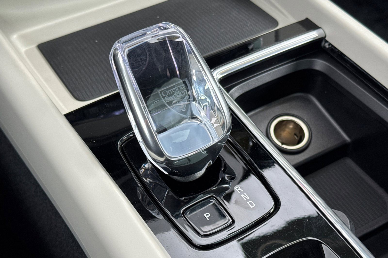 Used 2026 Volvo XC60 B5 Ultra w/ Protection Package Premier image 25