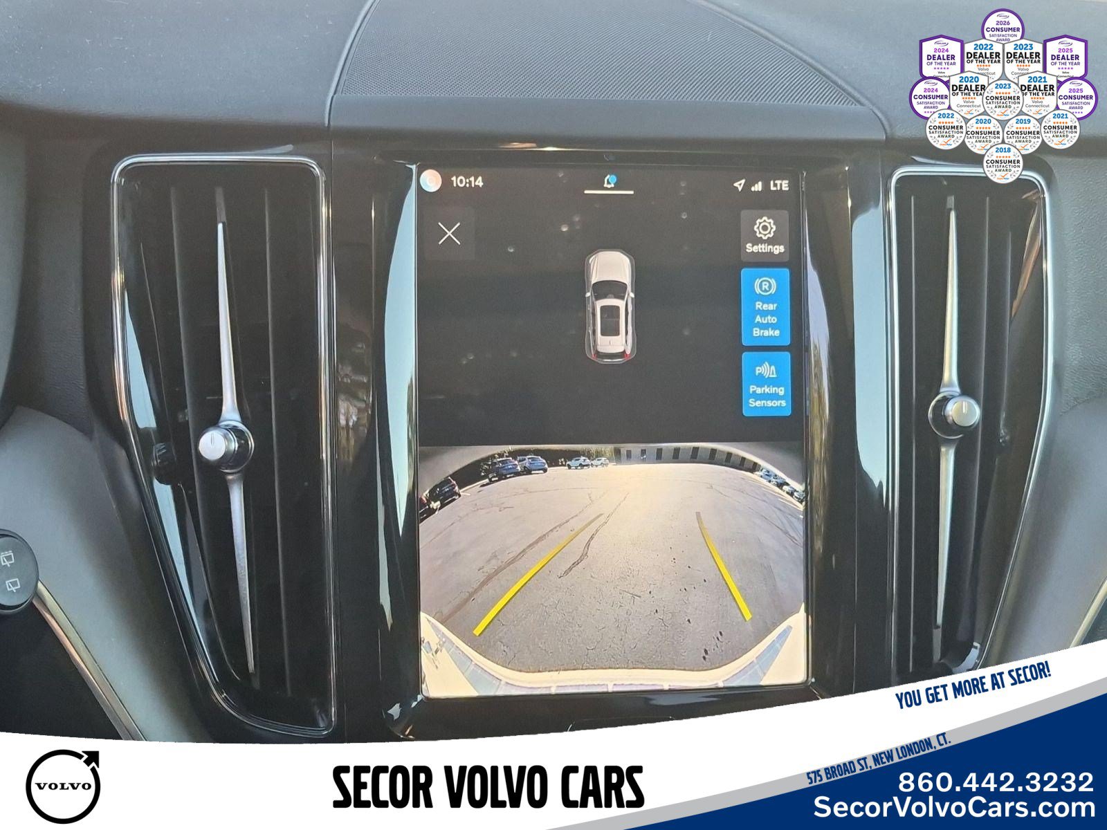 Certified 2024 Volvo XC60 B5 Core w/ Protection Package Premier AWD/4WD image 14