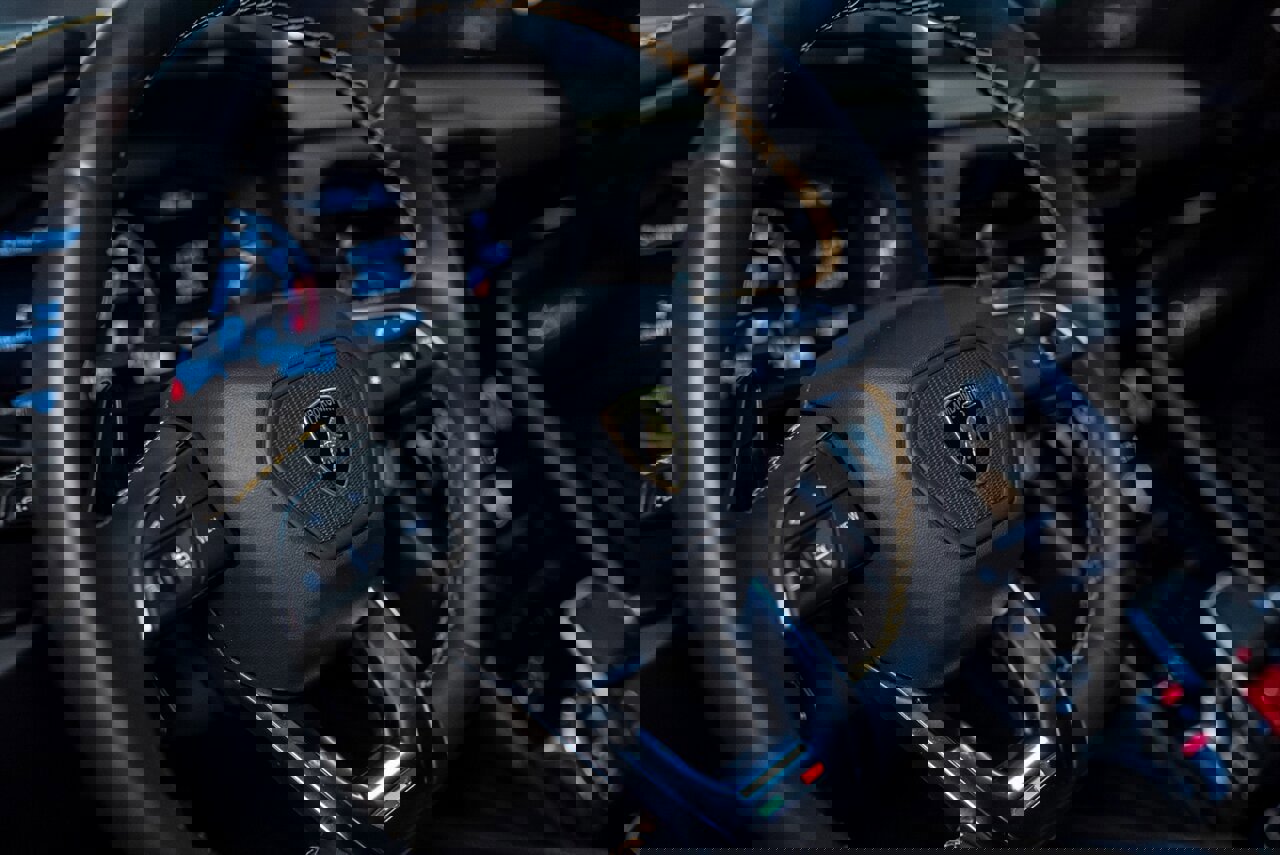 Used 2022 Lamborghini Urus image 20