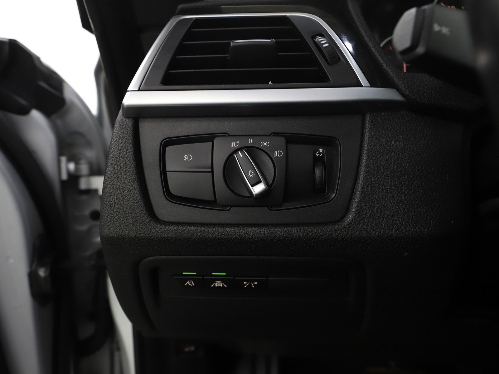 Used 2019 BMW 330i Gran Turismo xDrive w/ M Sport Package image 22