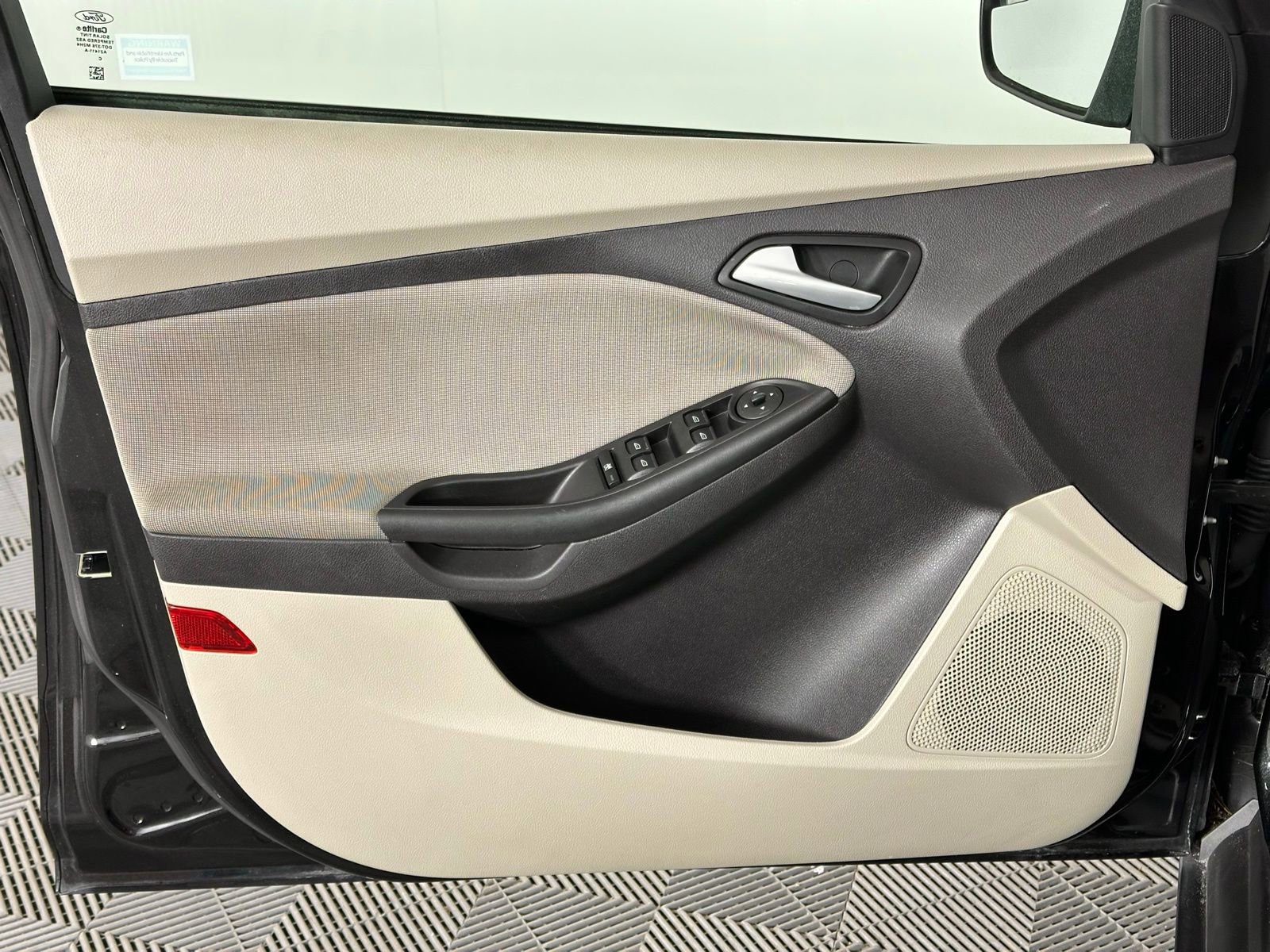 Used 2014 Ford Focus SE image 29