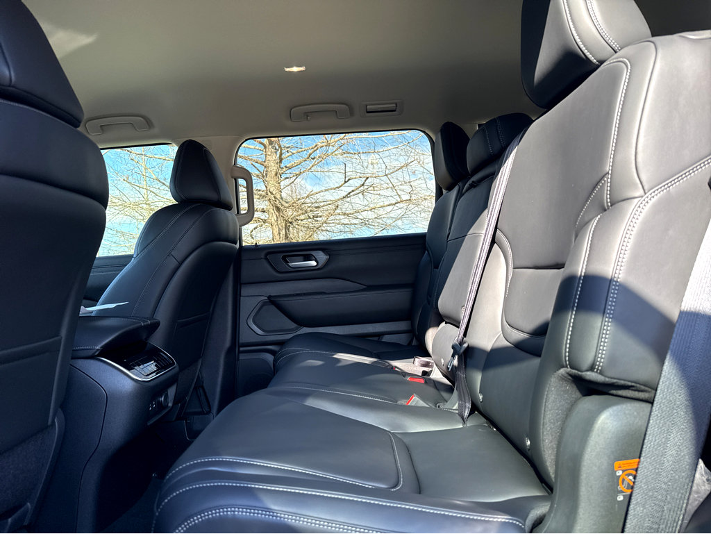 New 2026 Nissan Armada SV image 20