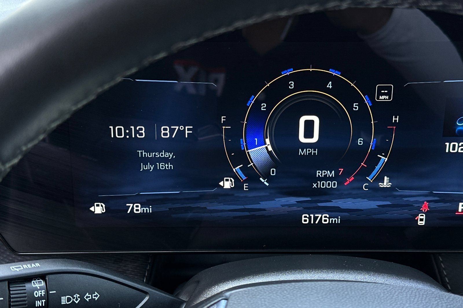 Used 2025 Chevrolet Equinox LT w/ Safety and Technology Package FWD image 33