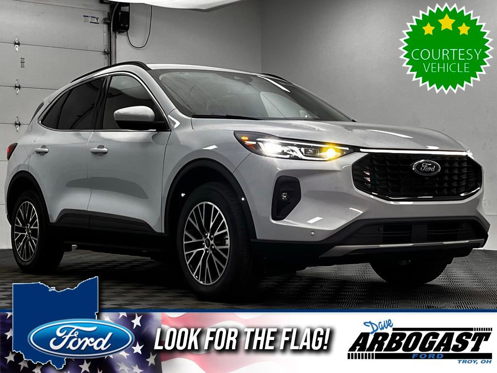 New 2026 Ford Escape SE w/ PHEV Premium Package