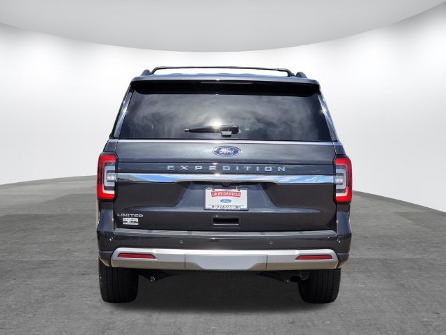 Used 2024 Ford Expedition Limited RWD image 5