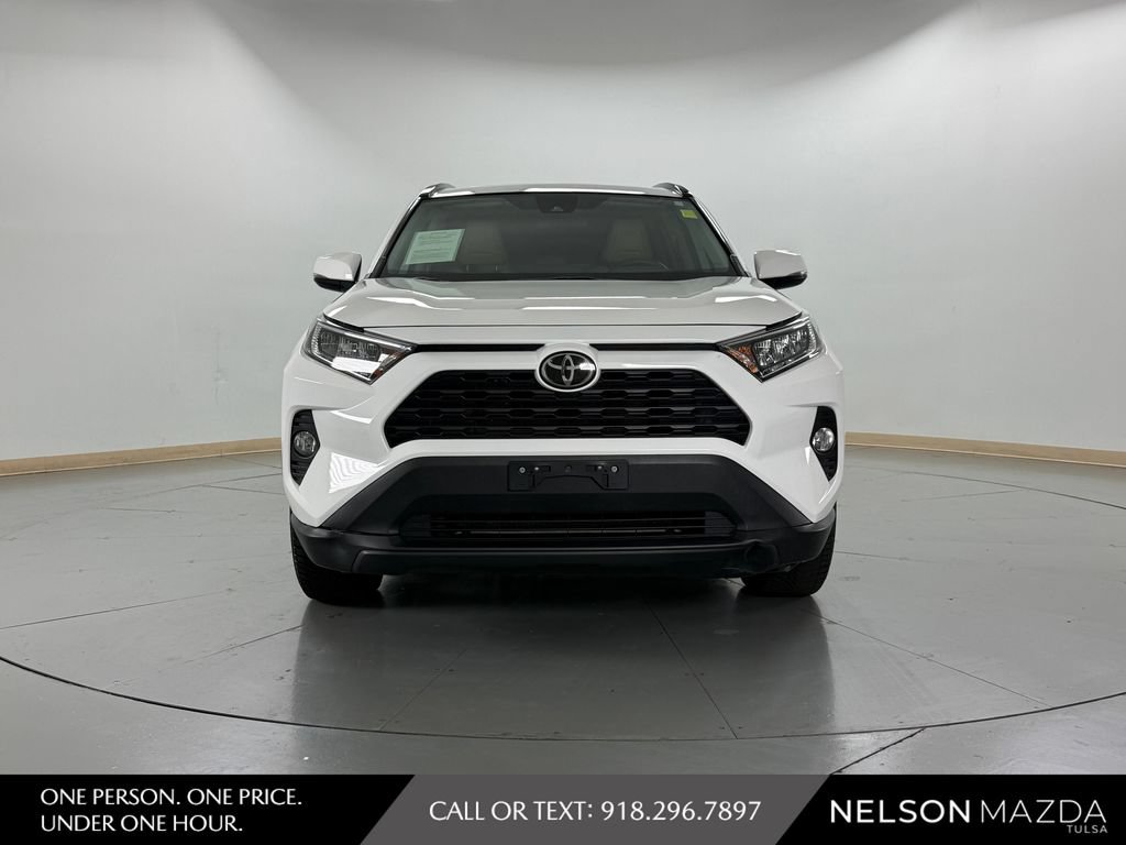 Used 2020 Toyota RAV4 XLE Premium FWD image 2