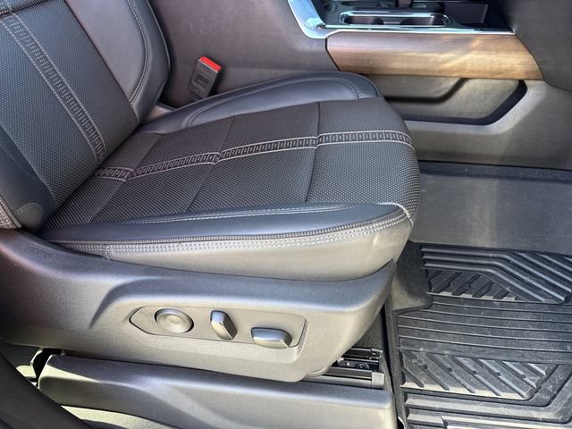 Used 2025 Chevrolet Silverado 1500 High Country w/ Technology Package image 29