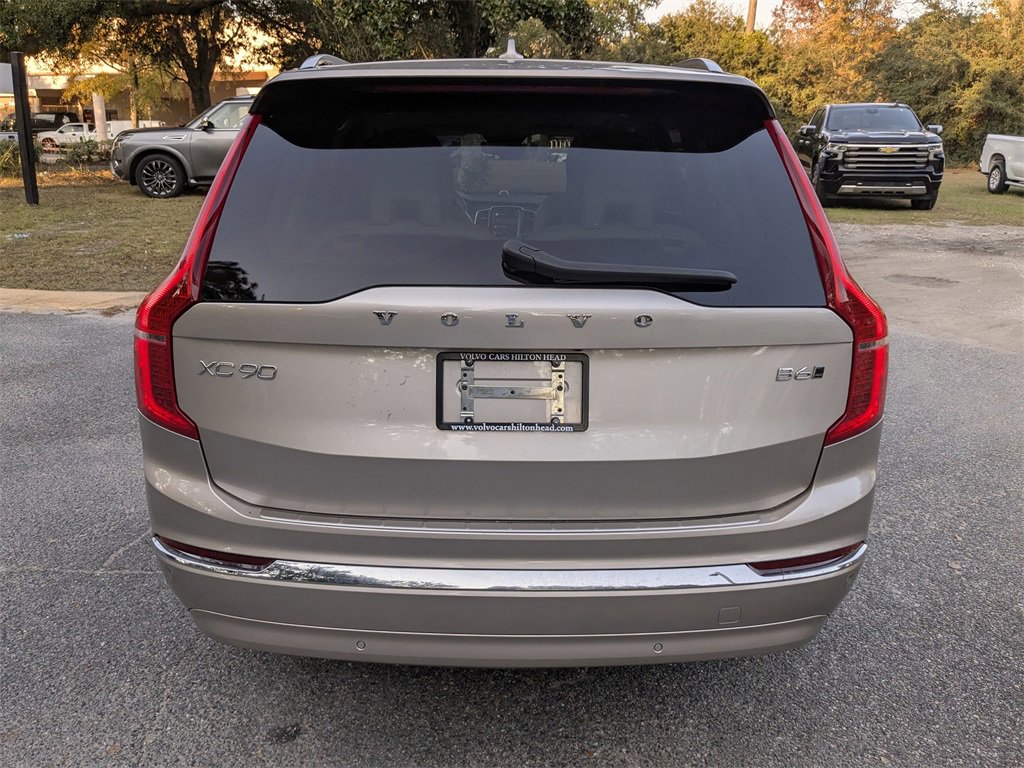 Certified 2023 Volvo XC90 B6 Ultimate w/ Protection Package Premier image 5