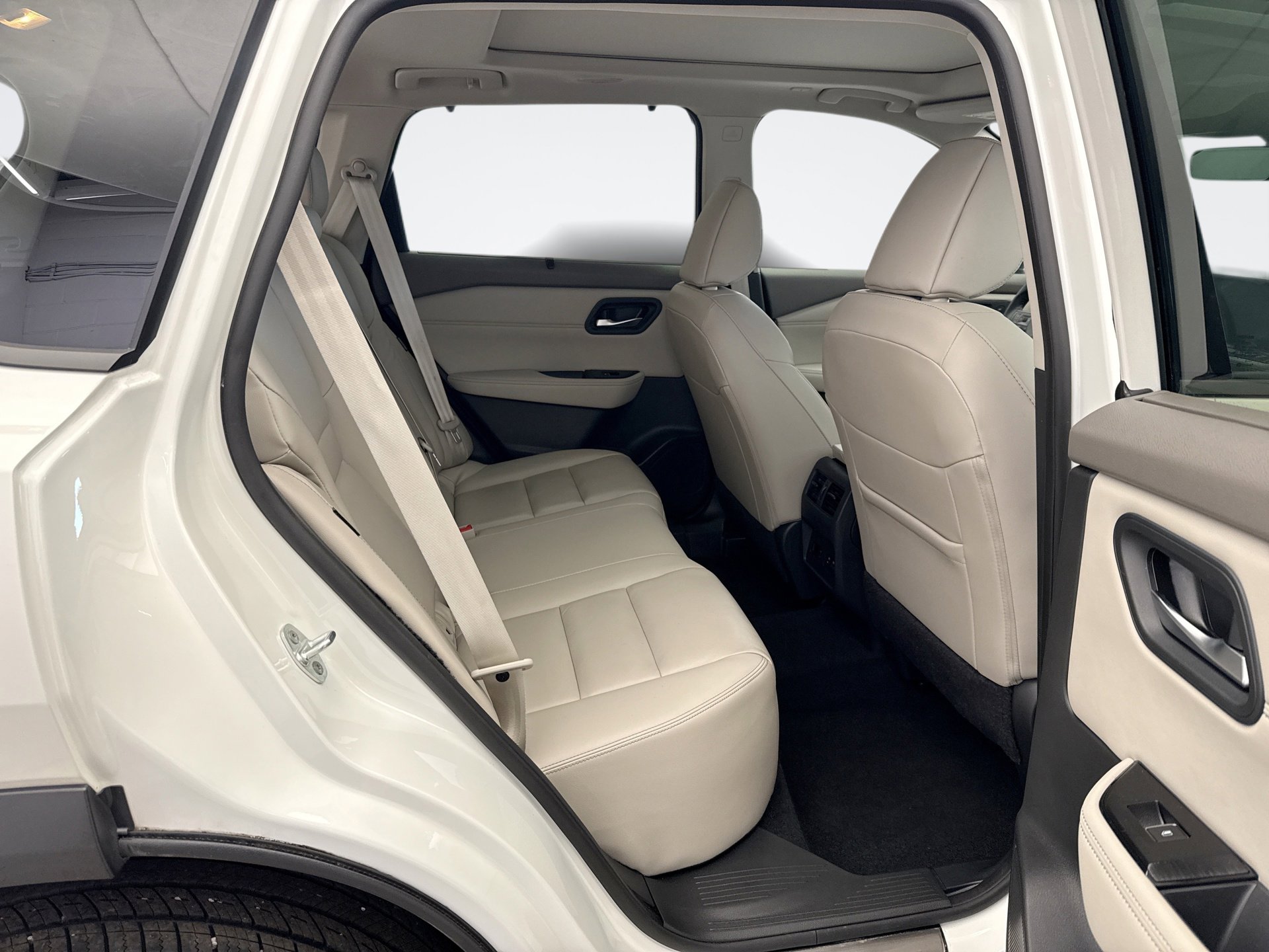 Used 2023 Nissan Rogue SL w/ SL Premium Package AWD/4WD image 18