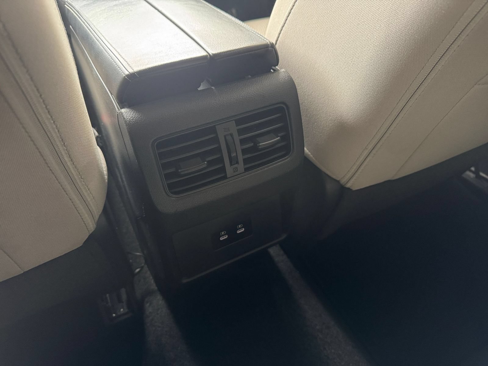 Used 2025 Nissan Rogue SV AWD/4WD image 24
