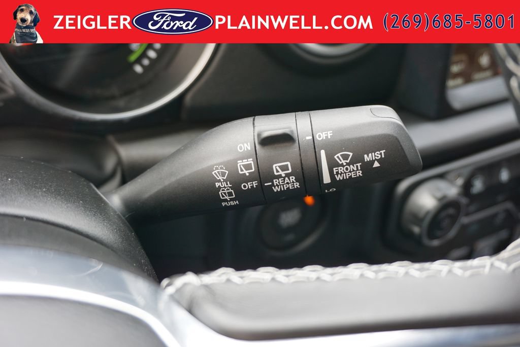 Used 2023 Jeep Wrangler Unlimited Sahara w/ Cold Weather Group AWD/4WD image 27