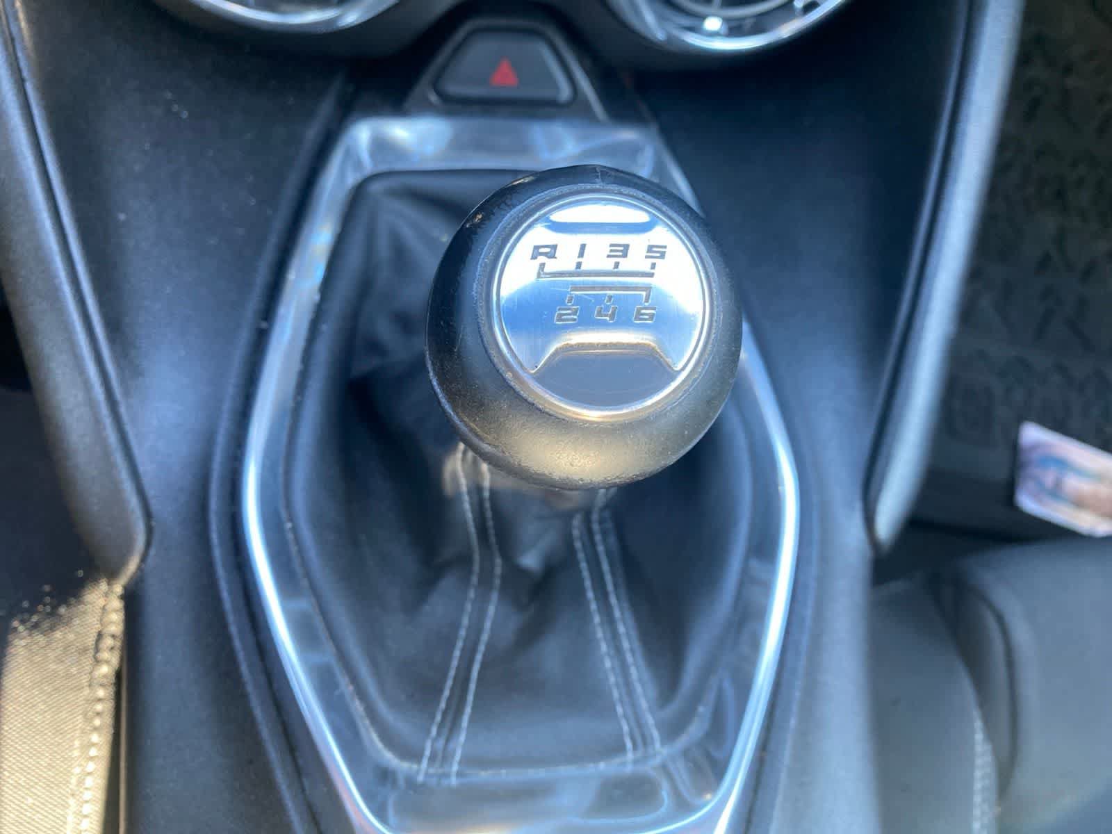 Used 2016 Chevrolet Camaro LT RWD image 15