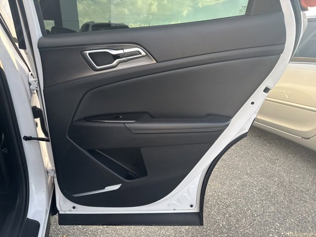 Used 2023 Kia Sportage EX image 23