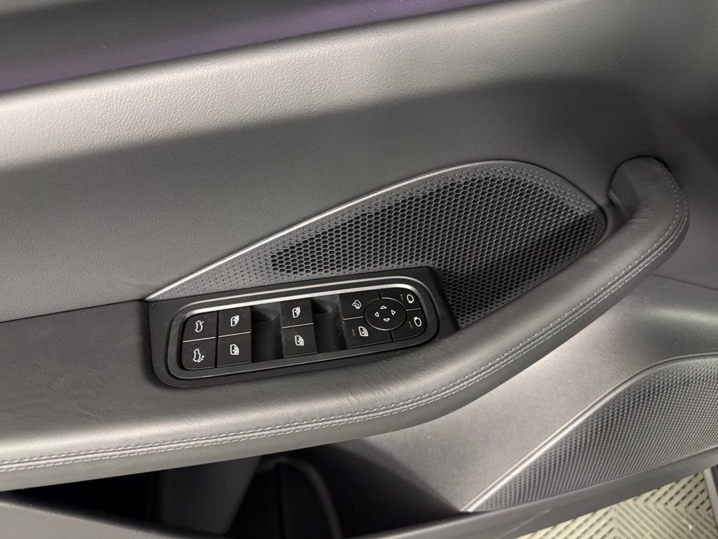 New 2026 Porsche Macan GTS Electric image 20