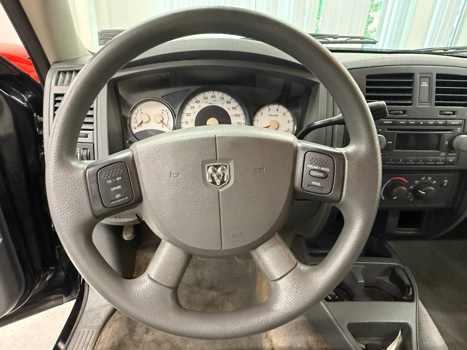 Used 2005 Dodge Dakota ST RWD image 30