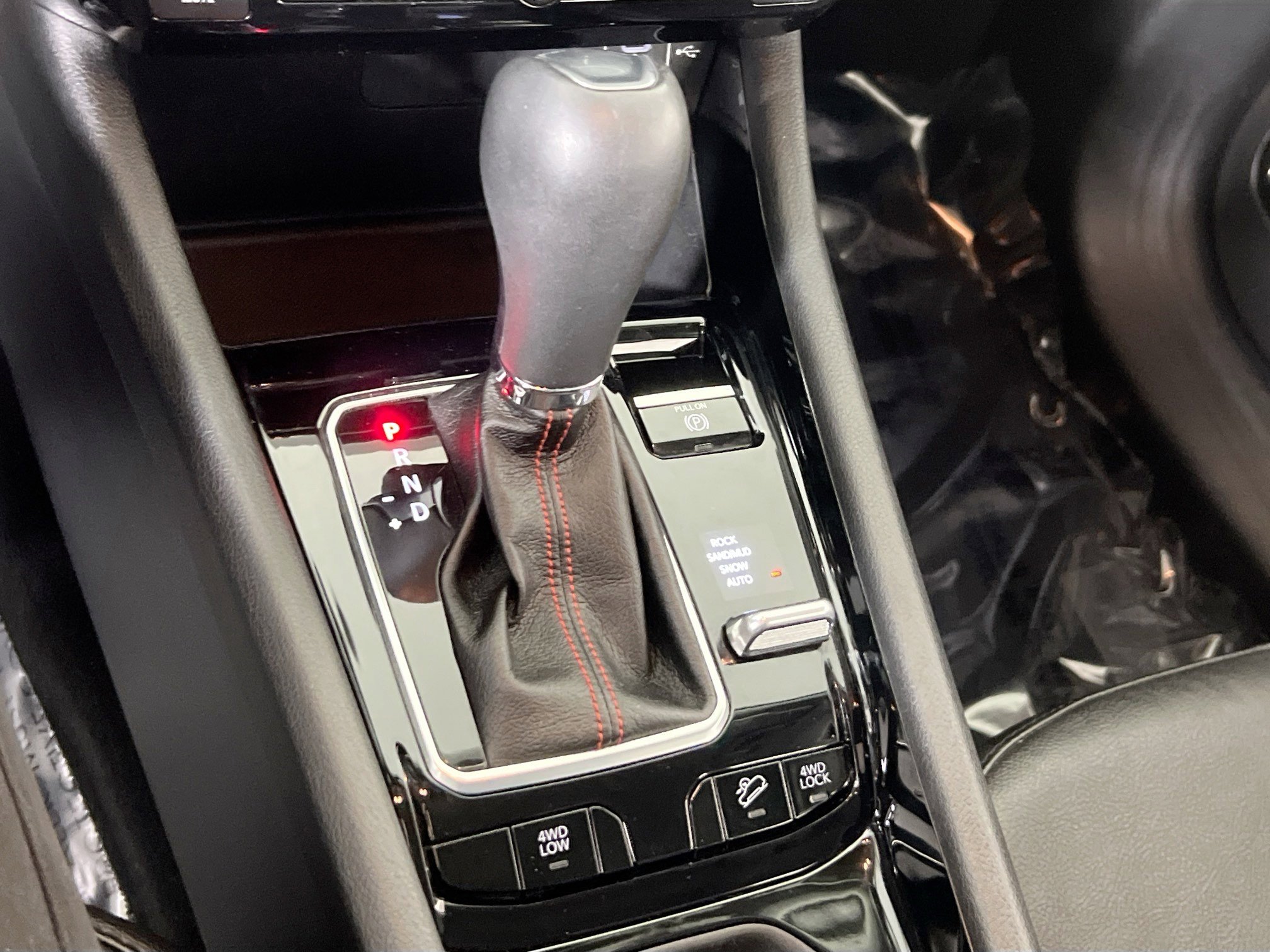 Used 2022 Jeep Compass Trailhawk w/ Trailhawk Convenience Group image 16