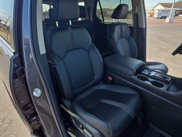 Used 2025 Honda Pilot EX-L image 25