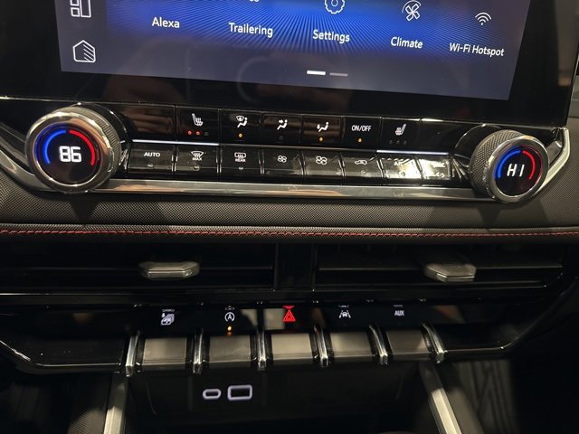 Used 2024 Chevrolet Colorado Z71 image 22