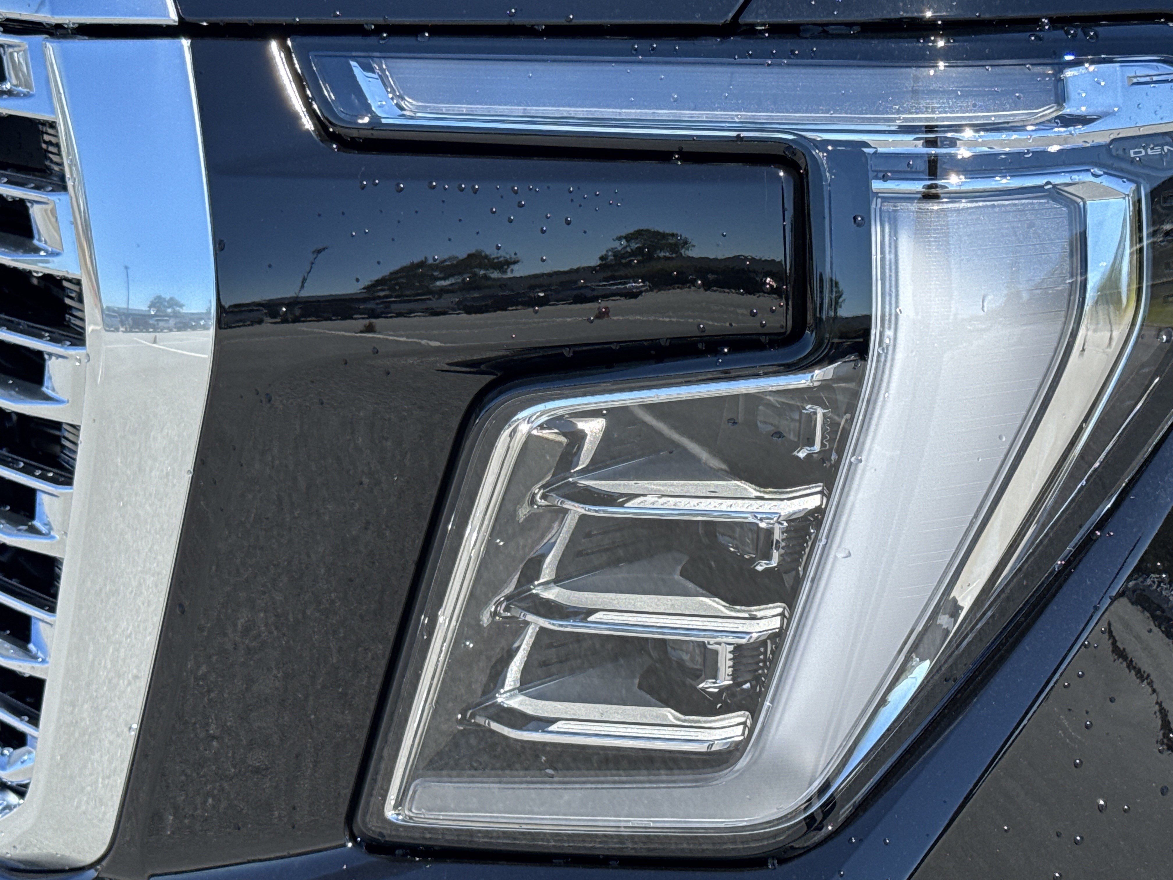New 2026 GMC Yukon XL Denali w/ Denali Reserve Package RWD image 15