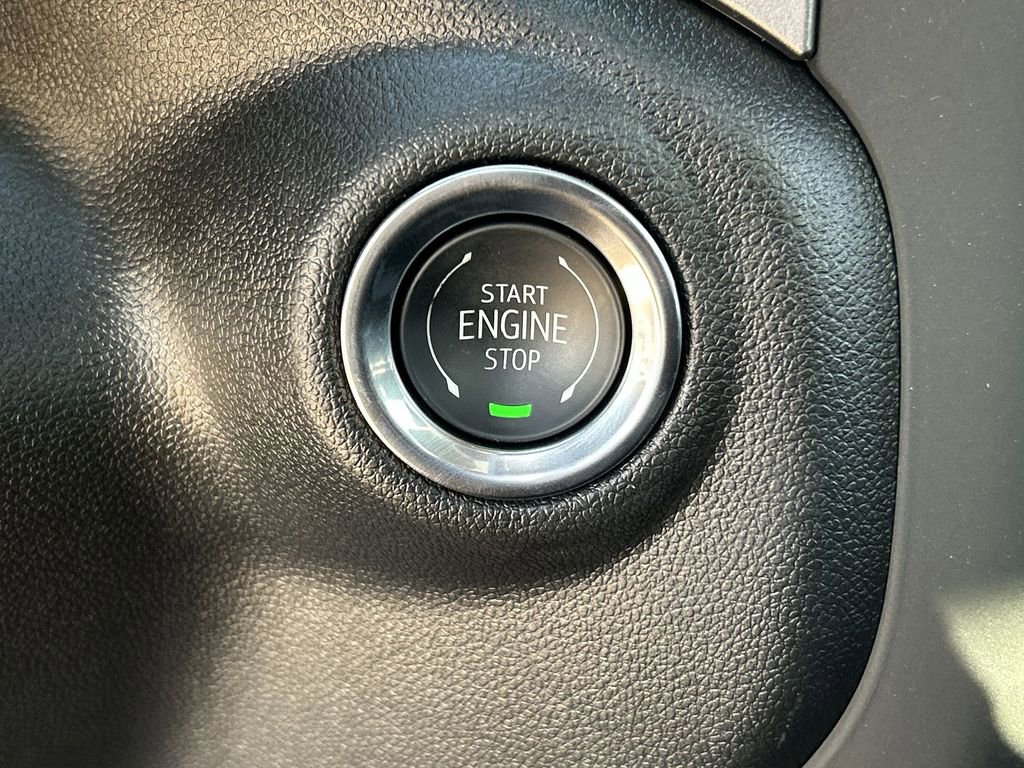 New 2025 GMC Sierra 2500 Pro w/ Convenience Package image 17