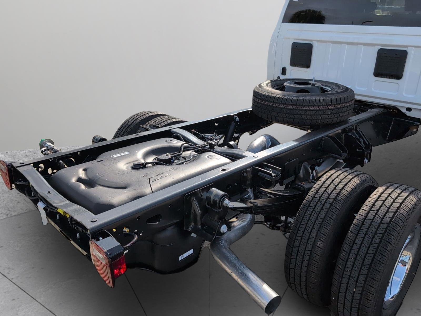 New 2026 RAM 3500 Tradesman w/ Chrome Appearance Group A image 32
