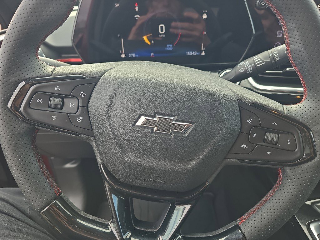 Certified 2025 Chevrolet Trax RS w/ Sunroof Package image 26