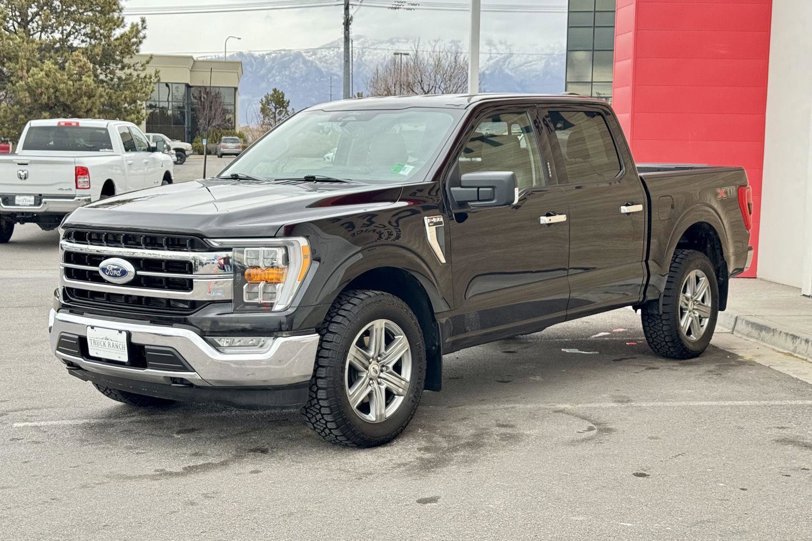 Used 2022 Ford F150 XLT w/ Equipment Group 302A High image 4