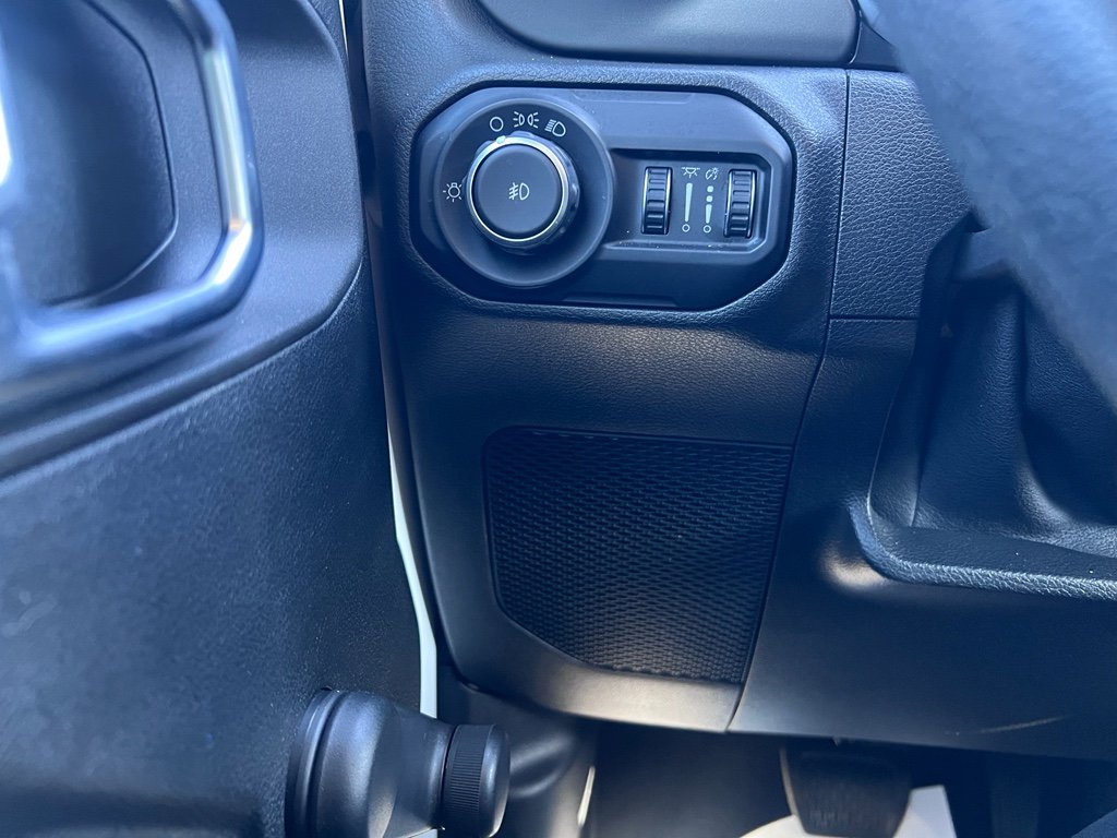 Used 2020 Jeep Wrangler Sport image 24