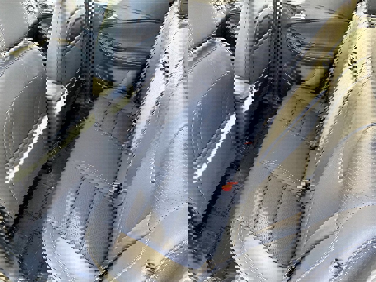 Used 2020 Buick Encore GX Essence w/ Experience Buick Package image 16