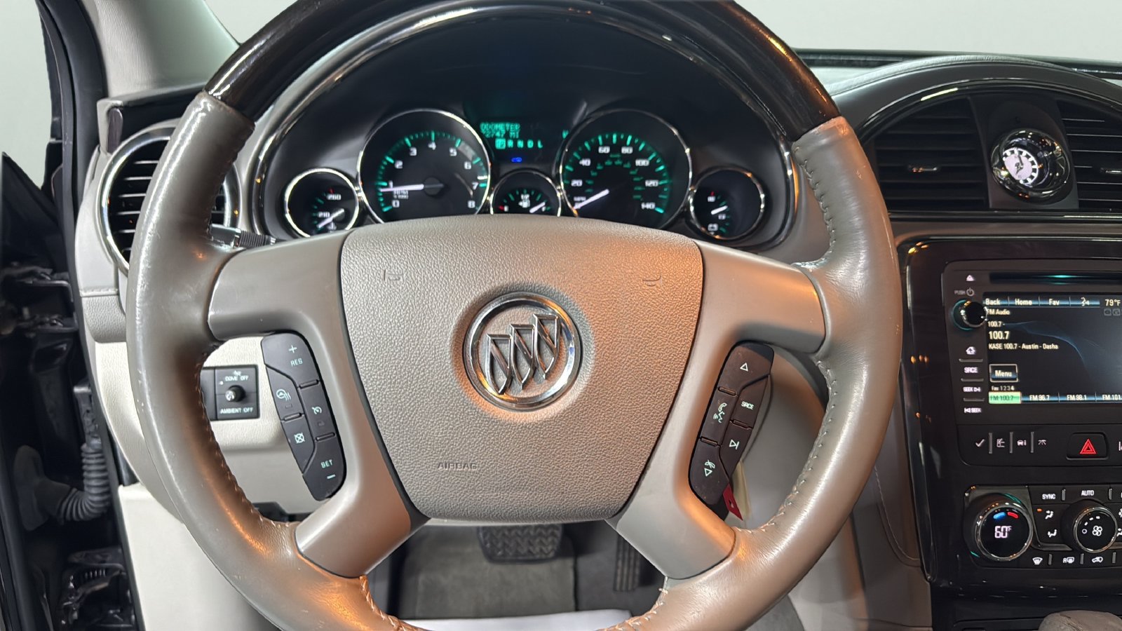 Used 2016 Buick Enclave Premium w/ Experience Buick Package FWD image 14