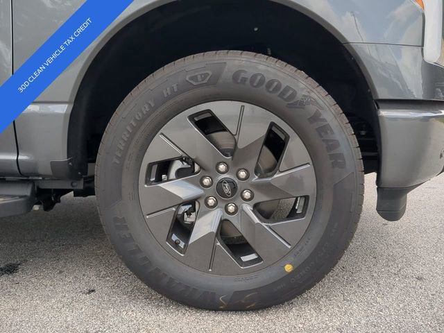 New 2025 Ford F150 Lightning Flash image 10