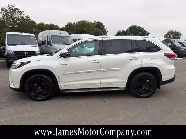 Used 2019 Toyota Highlander Limited Platinum AWD/4WD image 11
