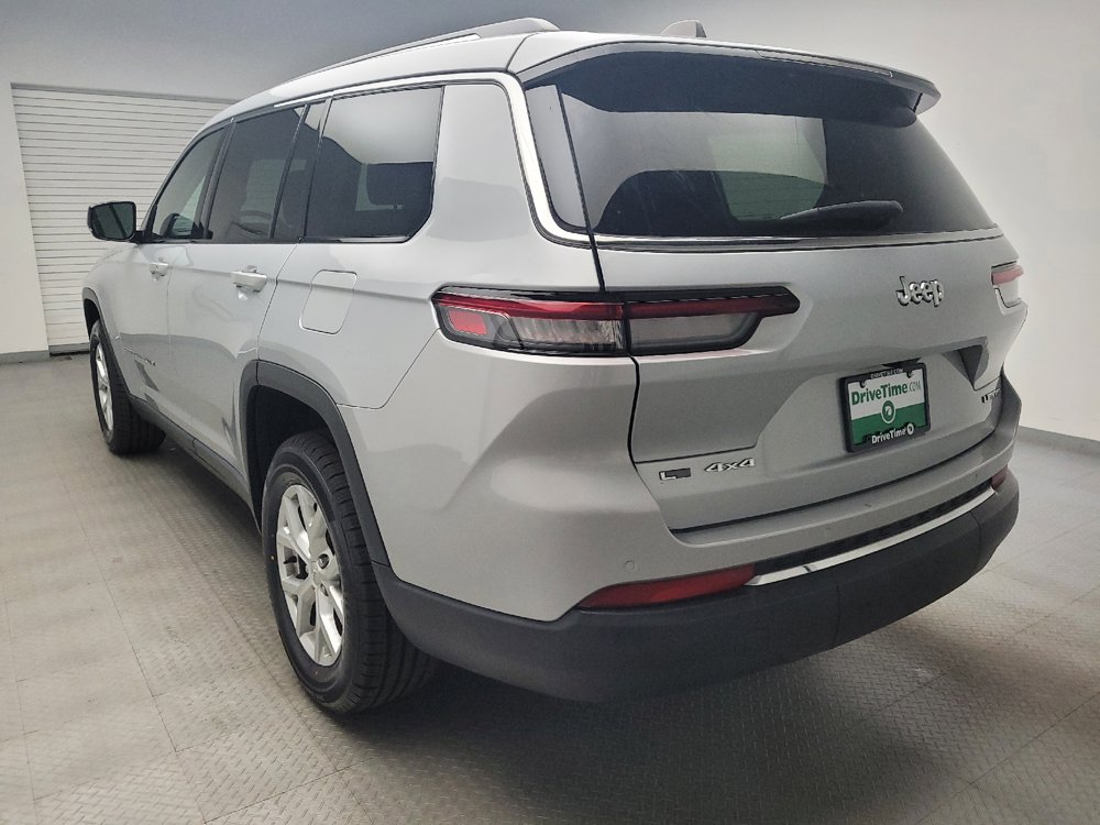 Used 2023 Jeep Grand Cherokee L Limited AWD/4WD image 5