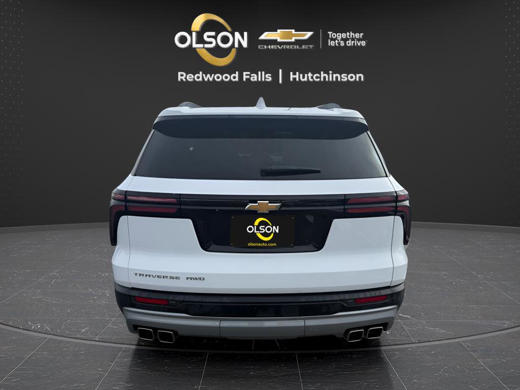 Used 2025 Chevrolet Traverse LT w/ Sun and Wheel Package image 4