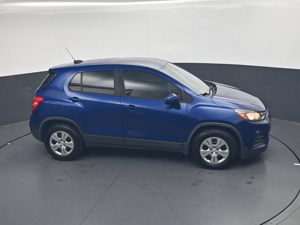Used 2017 Chevrolet Trax LS FWD image 33