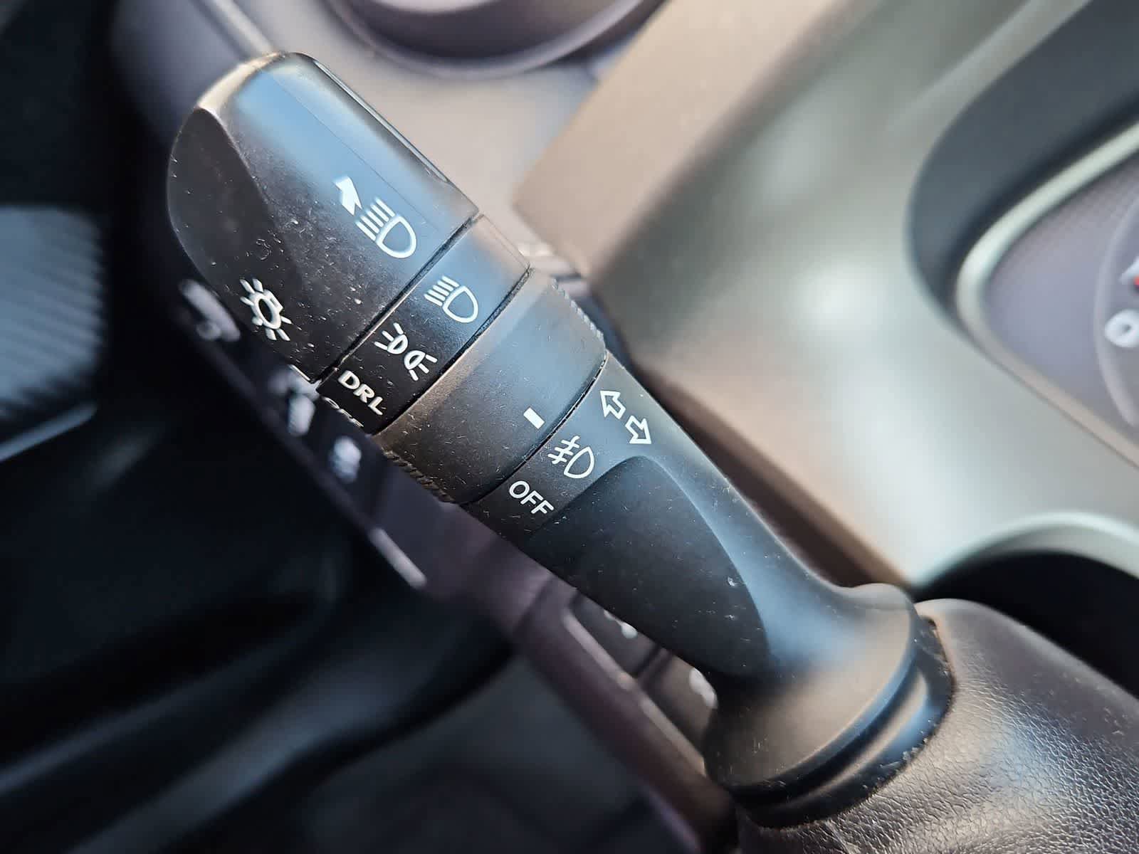 Used 2015 Toyota RAV4 XLE AWD/4WD image 27