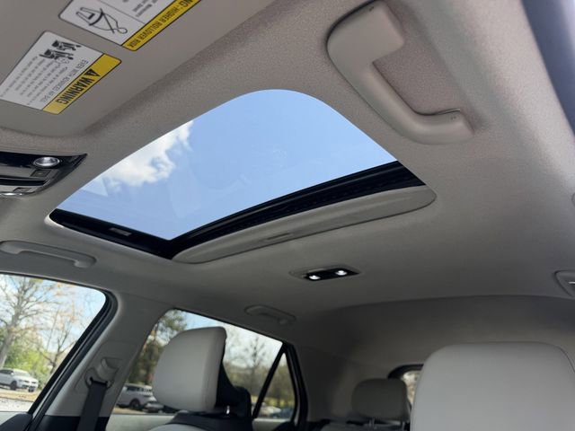 Certified 2023 Kia Niro EX Touring image 28